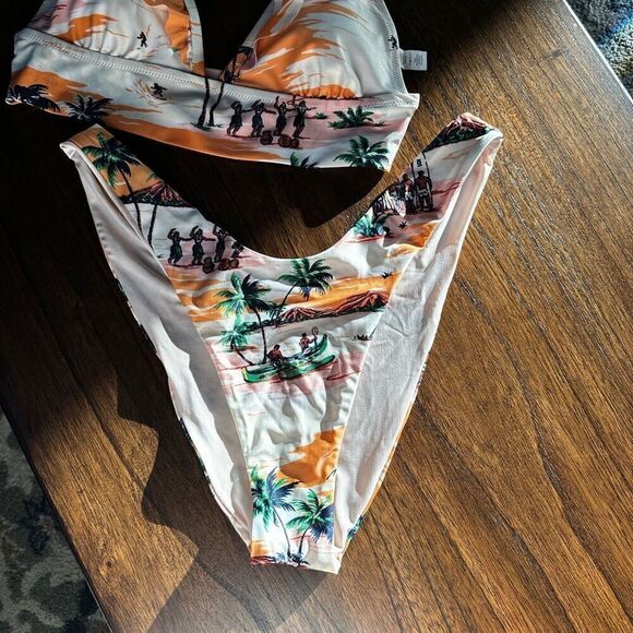 Aerie Ruffle seaside Town Print Bikini Top Large Bottom XL - Picture 3 of 6